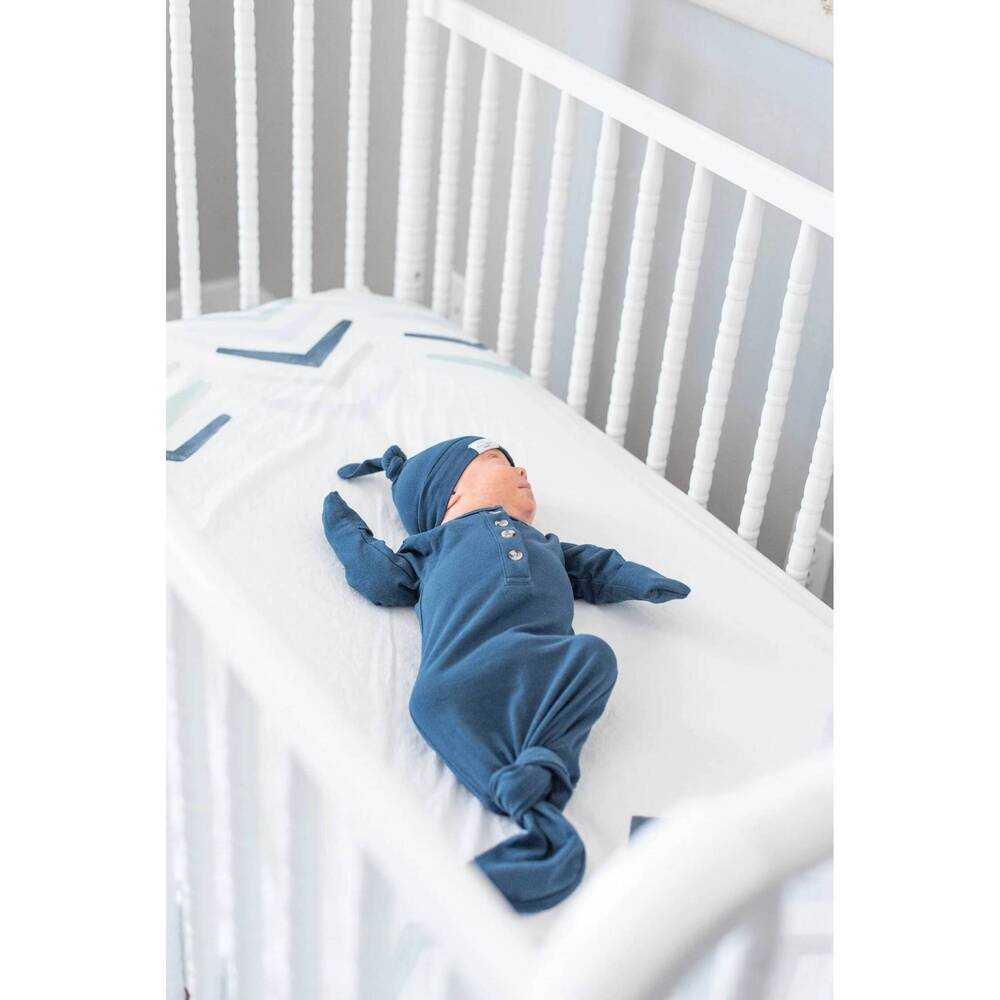 NEW FAWN & FOSTER baby organic knotted gown + top knot hat in navy